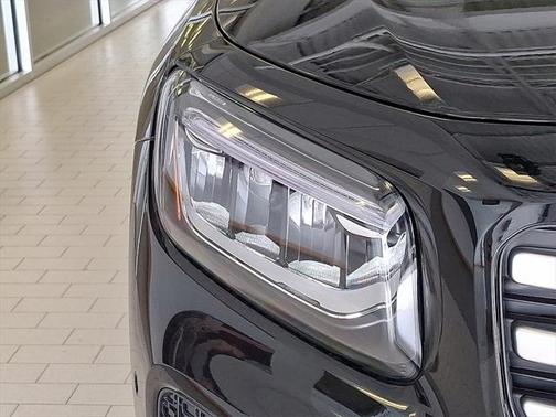 2025 Mercedes-Benz GLB 250 4MATIC
