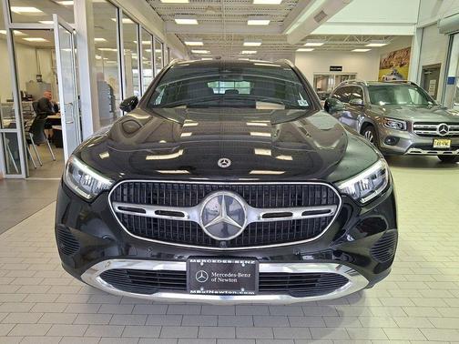 Black 2023 Mercedes-Benz GLC 300 4MATIC