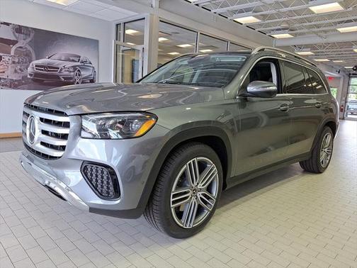 2025 Mercedes-Benz GLS 450 4MATIC