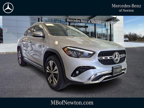 Cirrus Silver Metallic 2026 Mercedes-Benz GLA 250 4MATIC