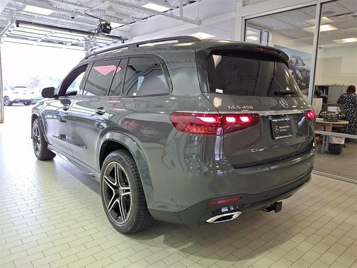 2026 Mercedes-Benz GLS 450 4MATIC