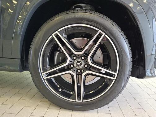 2026 Mercedes-Benz GLS 450 4MATIC