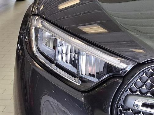 2025 Mercedes-Benz GLC 350e Base