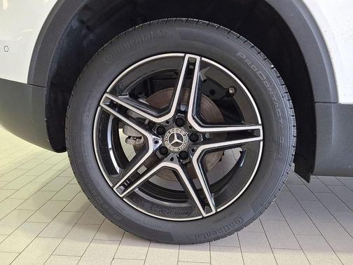 Polar White 2026 Mercedes-Benz GLB 250 4MATIC