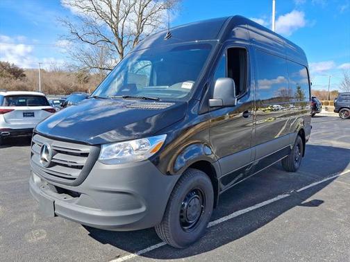 2025 Mercedes-Benz Sprinter 2500 Standard Roof