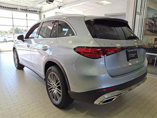 2026 Mercedes-Benz GLC 300 4MATIC