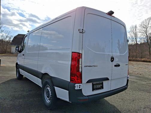2025 Mercedes-Benz Sprinter 2500 Standard Roof
