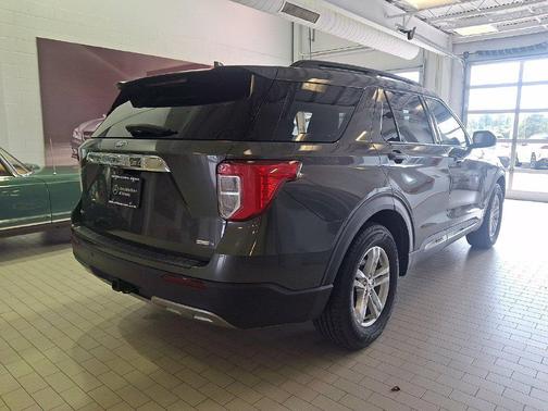 Magnetic Metallic 2020 Ford Explorer XLT
