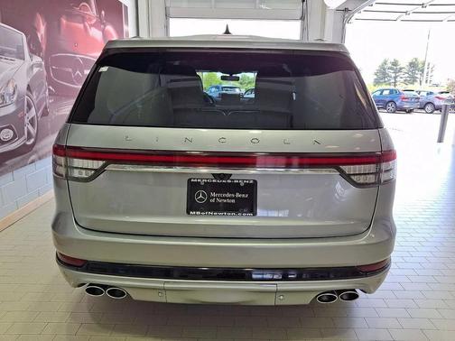 Silver Radiance Metallic Clearcoat 2022 Lincoln Aviator Reserve AWD