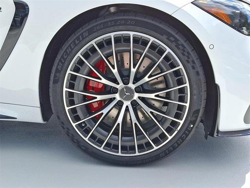 2026 Mercedes-Benz AMG CLE 53 4MATIC+