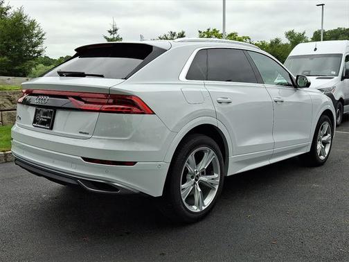 2023 Audi Q8 55 Premium