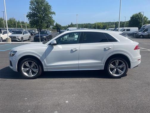 2023 Audi Q8 55 Premium