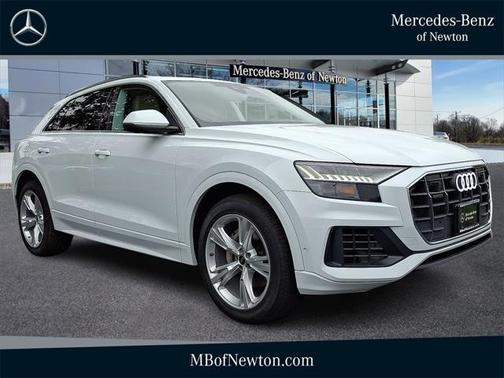 2023 Audi Q8 55 Premium
