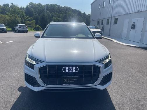 2023 Audi Q8 55 Premium