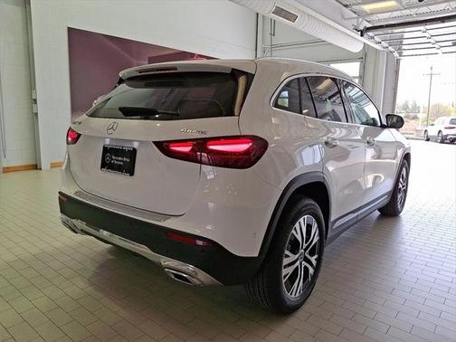 2025 Mercedes-Benz GLA 250 4MATIC