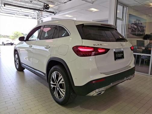 2025 Mercedes-Benz GLA 250 4MATIC