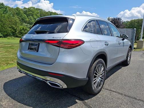 2025 Mercedes-Benz GLC 300 4MATIC