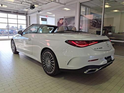 2026 Mercedes-Benz CLE 300 4MATIC Cabriolet