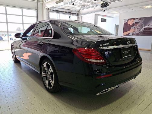 Black 2018 Mercedes-Benz E-Class 4MATIC