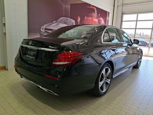 Black 2018 Mercedes-Benz E-Class 4MATIC