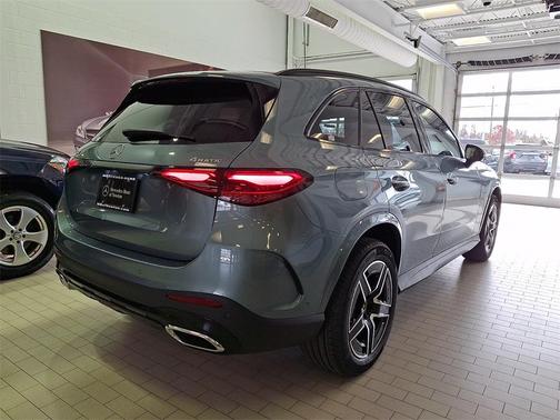 2026 Mercedes-Benz GLC 300 4MATIC