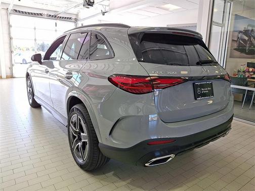 2026 Mercedes-Benz GLC 300 4MATIC