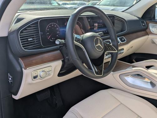 2024 Mercedes-Benz GLS 450 4MATIC