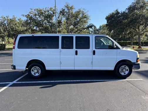2014 Chevrolet Express 3500 LT