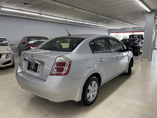 Brilliant Silver Metallic 2010 Nissan Sentra 2.0
