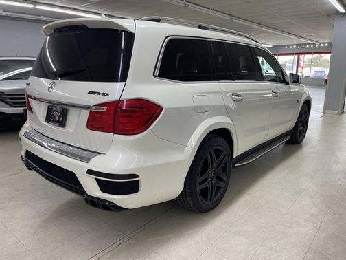 WHITE 2015 Mercedes-Benz GL-Class GL 63 AMG