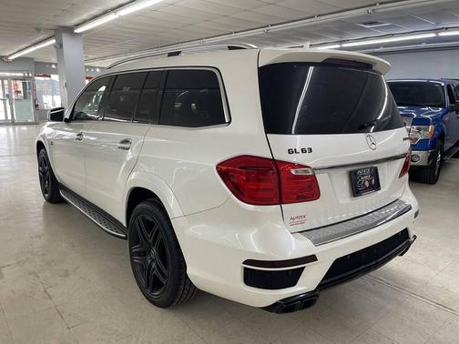 WHITE 2015 Mercedes-Benz GL-Class GL 63 AMG