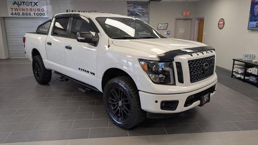WHITE 2019 Nissan Titan SV