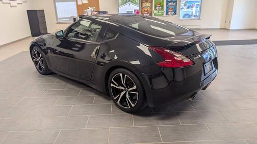 Magnetic Black Pearl 2020 Nissan 370Z Sport