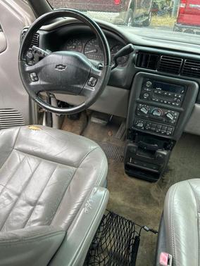2004 Chevrolet Venture LT