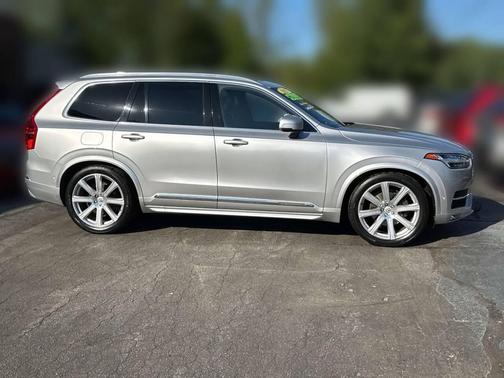 2017 Volvo XC90 T6 Inscription