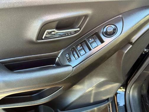 Black 2017 Chevrolet Trax LS