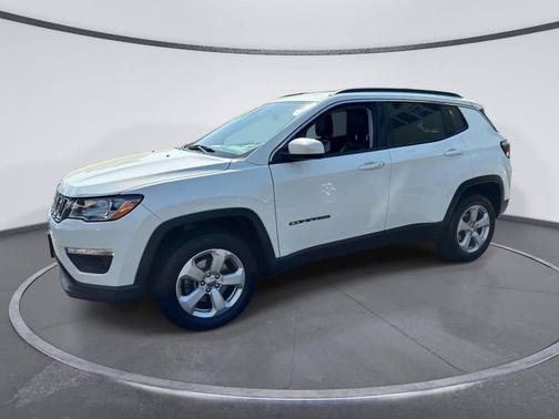 White Clearcoat 2019 Jeep Compass Latitude