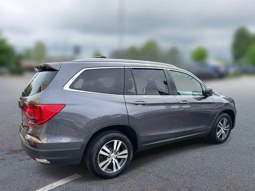 2017 Honda Pilot EX
