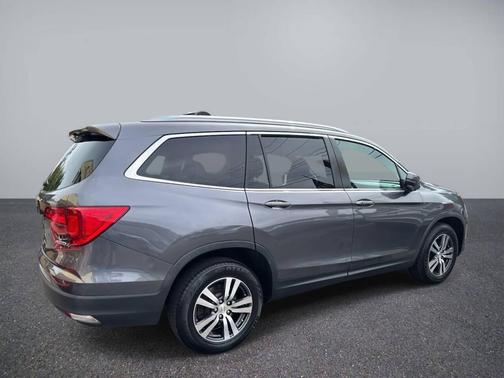 2017 Honda Pilot EX
