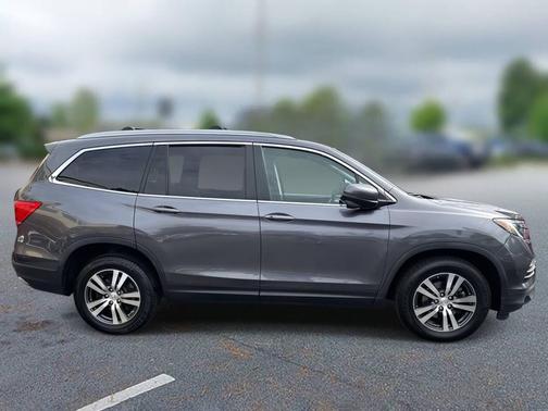 2017 Honda Pilot EX