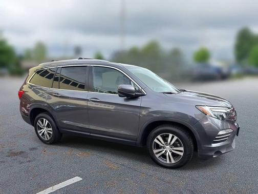 2017 Honda Pilot EX