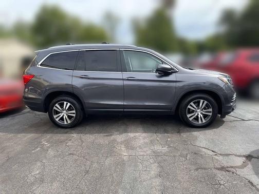 2017 Honda Pilot EX