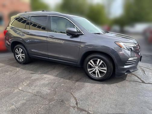 2017 Honda Pilot EX