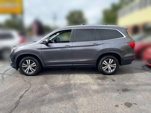 2017 Honda Pilot EX