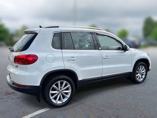 2017 Volkswagen Tiguan 2.0T Wolfsburg Edition