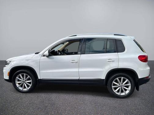 2017 Volkswagen Tiguan 2.0T Wolfsburg Edition