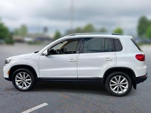 2017 Volkswagen Tiguan 2.0T Wolfsburg Edition