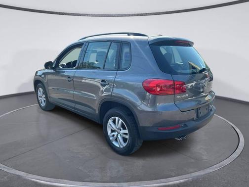 Gray 2016 Volkswagen Tiguan S