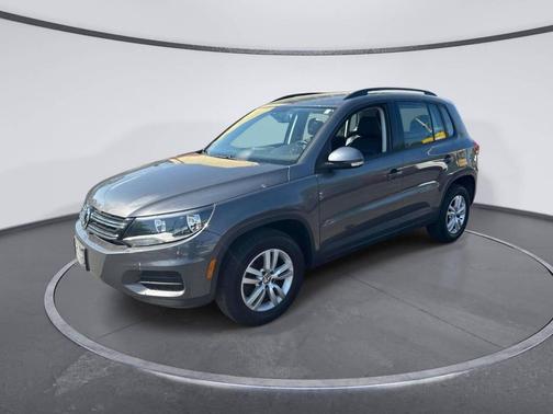 Gray 2016 Volkswagen Tiguan S