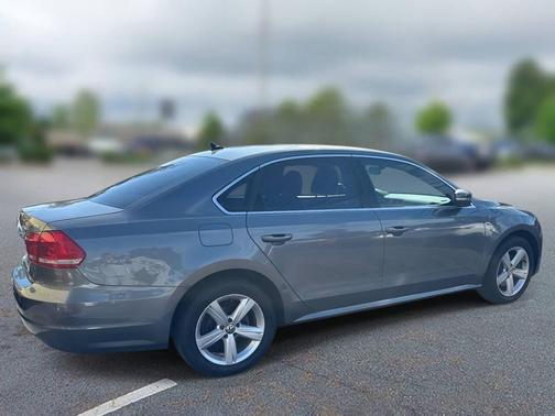2015 Volkswagen Passat 1.8T Limited Edition